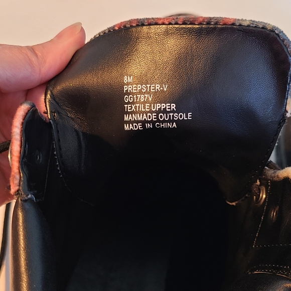 🎉HP!🎉 Floral velvet boots size 8 - Picture 5 of 7